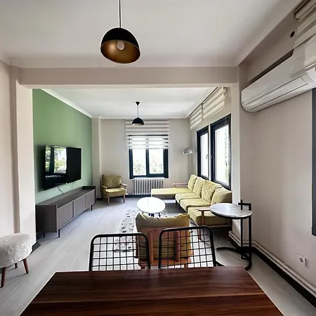 Lägenhet Gorgeous Sea View In Karakoey 4br, 2ba Istanbul